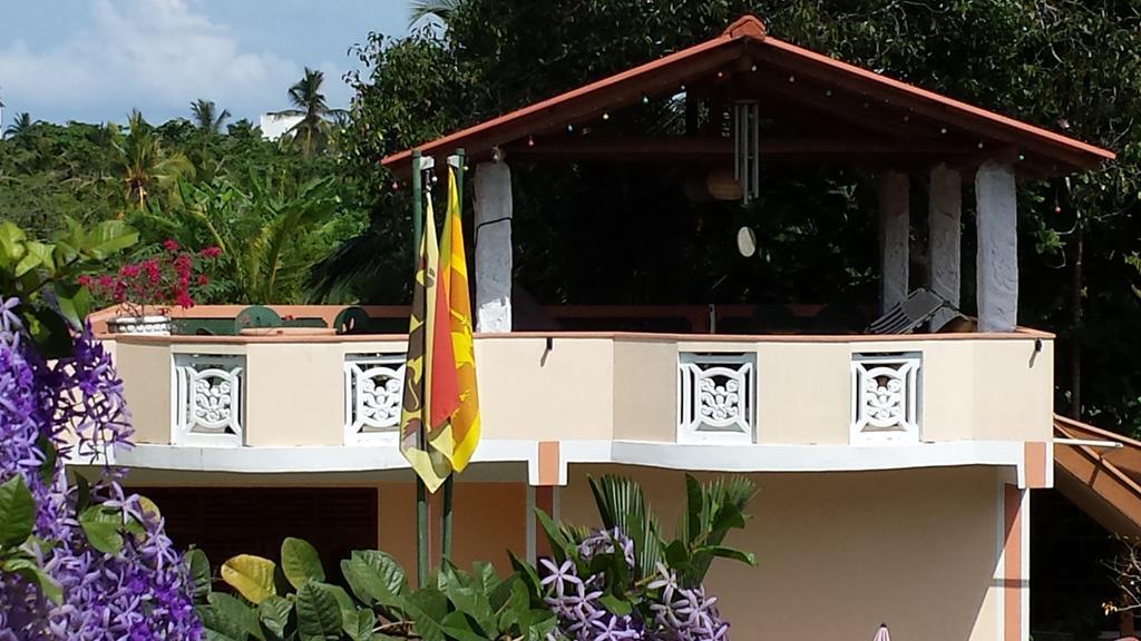 Hilda Guest House Хиккадува Экстерьер фото