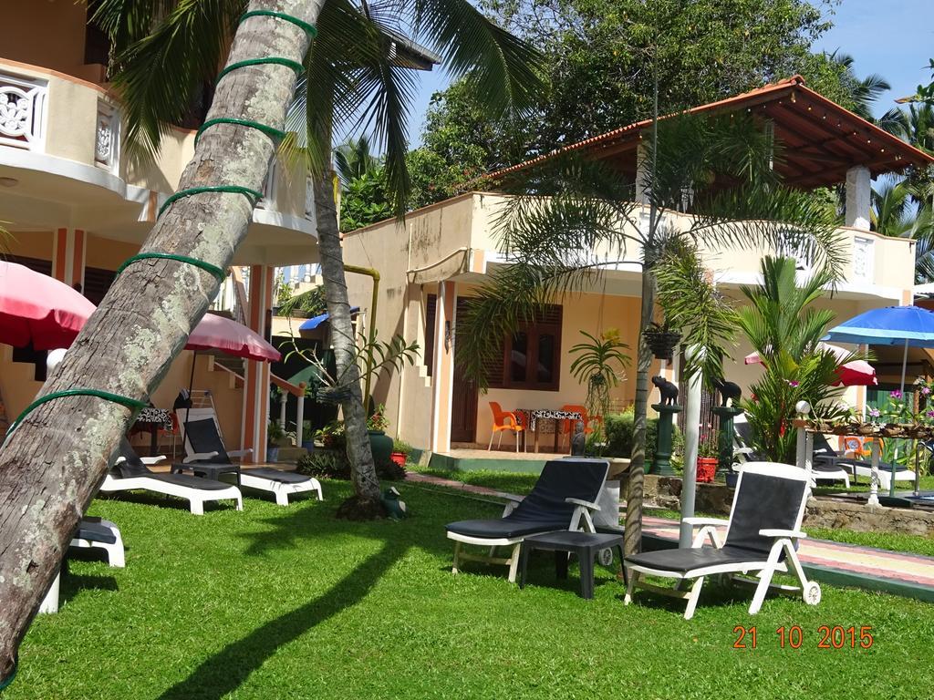 Hilda Guest House Хиккадува Экстерьер фото